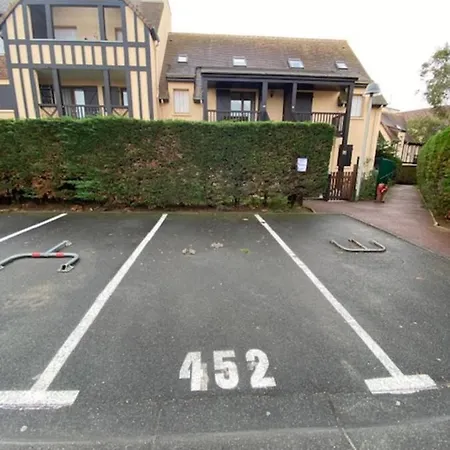 Quiet With Balcony Near The Sea * וויסטרהאם